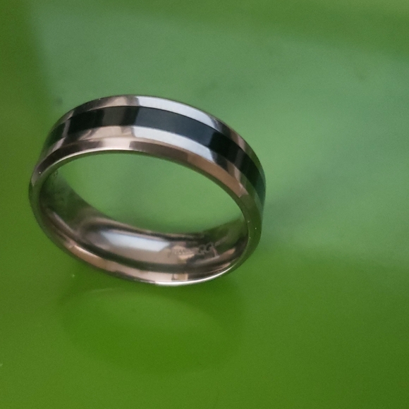 Mens titanium wedding band - Picture 2 of 5
